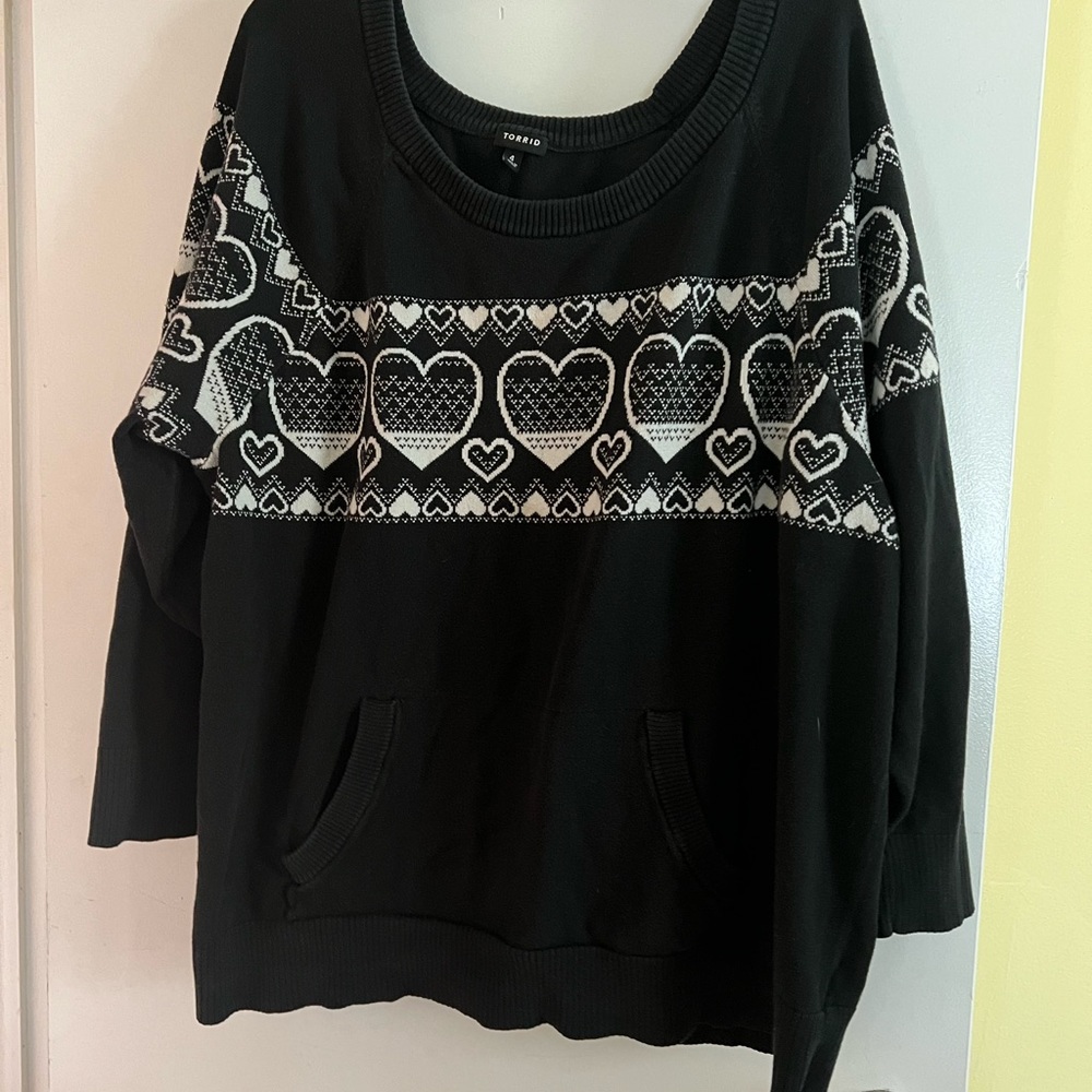 Torrid heart sweater 4